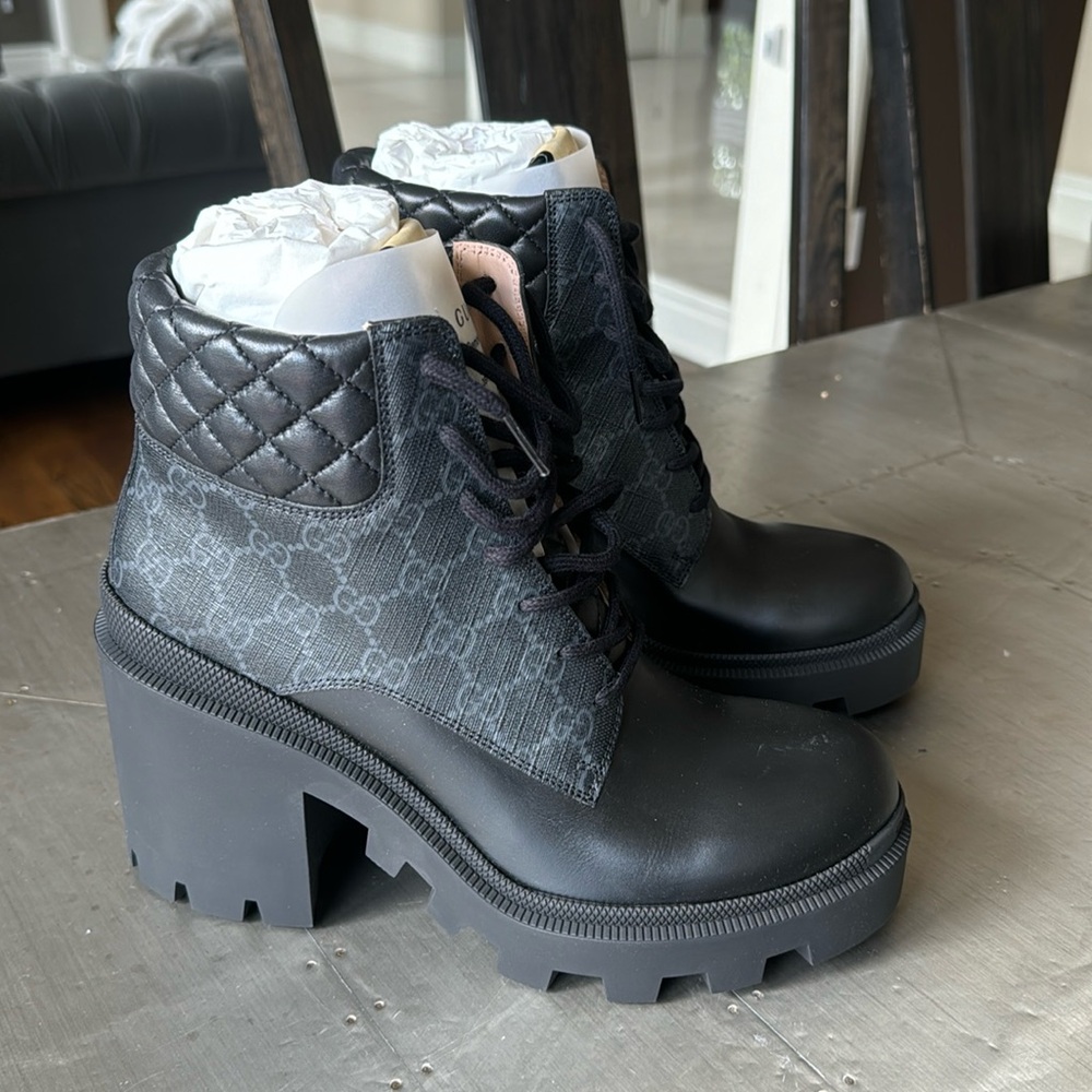 Gucci lug sole Apollo boot bootie black rubber quilted leather boot sz 40